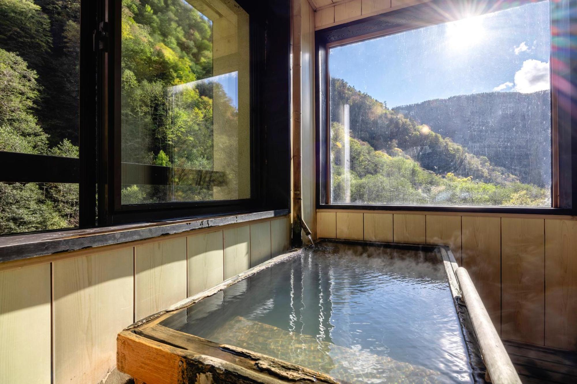 Shikishimaso Hotel Higashikawa Bagian luar foto